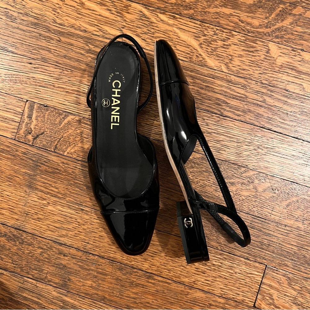 ❌SOLD❌Chanel Black Patent Leather Sling-backs (flats)